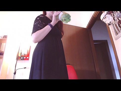 ❤️ Un schiavu sottumessu chì ama i mutandine brutte è luscious hè obligatu à masturbarsi dopu avè vistu stu video! ❤️ Video porno à co.pornoxlxx.ru ﹏