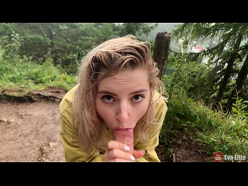 ❤️ Ragazza ingoia cum dopu un pompino publicu - Eva Elfi ❤️ Video porno à co.pornoxlxx.ru ﹏